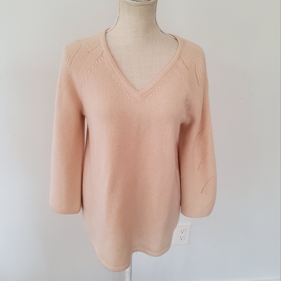 Garnet Hill Shell-Stitch Bell Sleeve Sweater Size Small - Picture 4 of 11